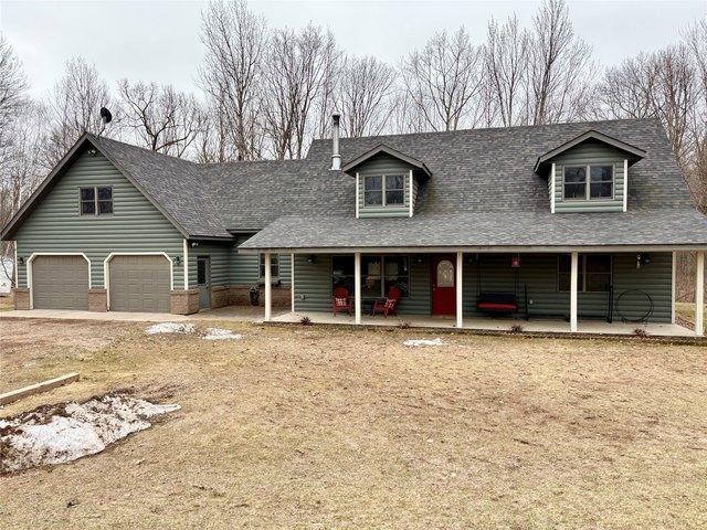 House for sale in Springbrook, Wisconsin