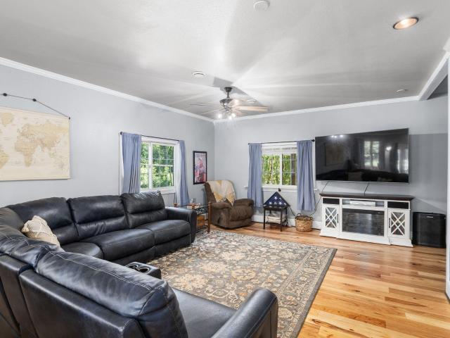 House for sale in Pleasant Valley, Town of Bergen