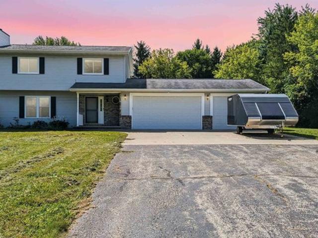 House for sale in Hortonville, Outagamie County