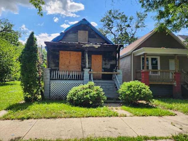 Property for sale in West Roseland, Chicago