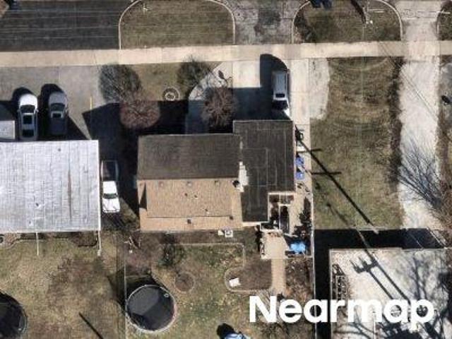 House for sale in Worth, Illinois