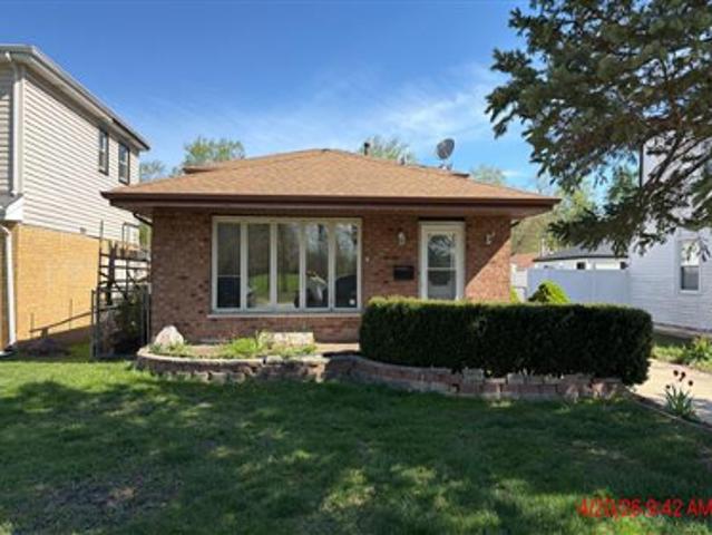 House for sale in Worth, Illinois
