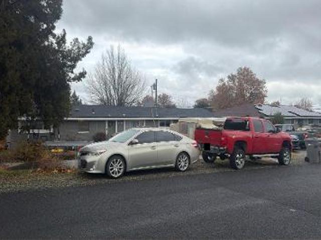 House for sale in Rainier Heights, Kennewick