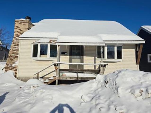 House for sale in Sault Sainte Marie, Michigan