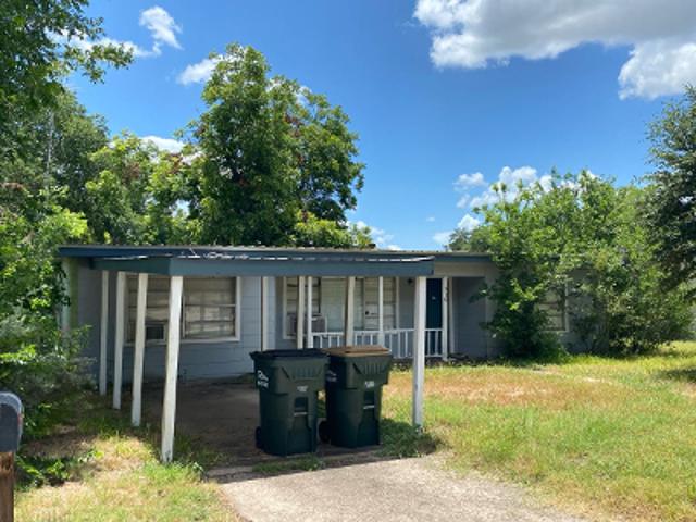 House for sale in Shiner, Texas
