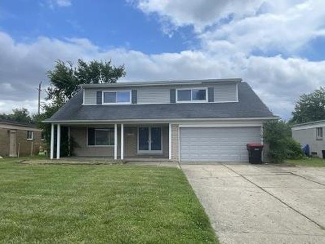 House for sale in Southfield