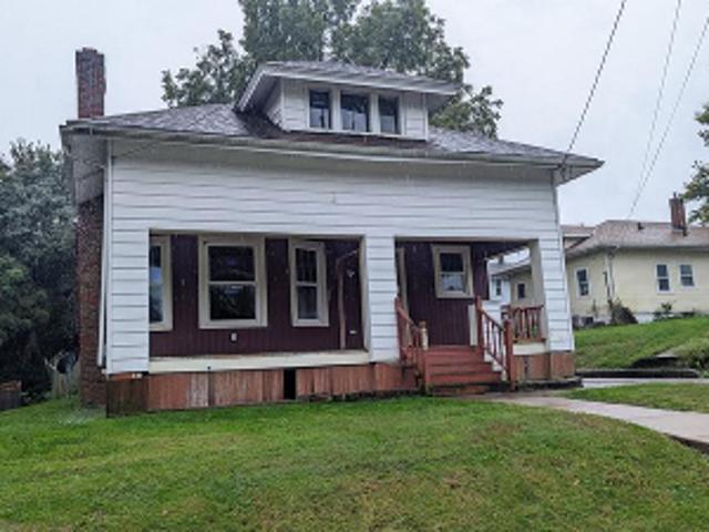 House for sale in Davenport, Scott County