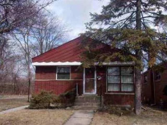 House for sale in Riverdale