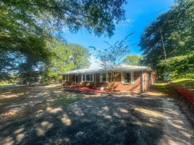 House for sale in Anniston, Alabama