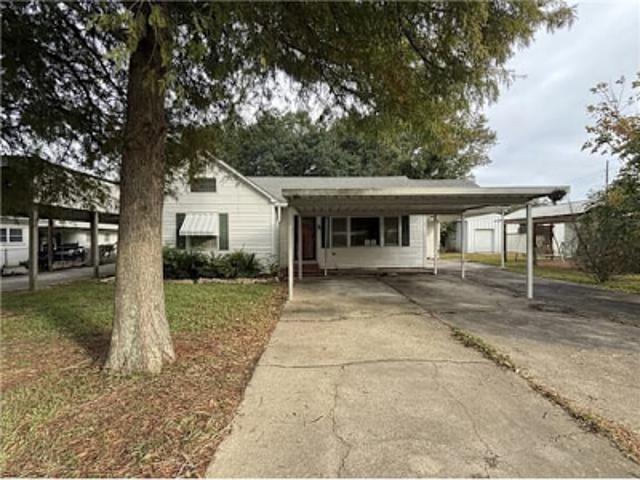 House for sale in Crowley, Acadia Parish