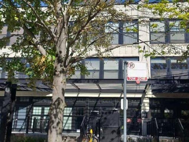 Condo for sale in University Commons, Chicago