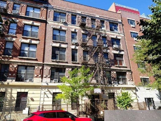 Condo for sale in Arverne, New York
