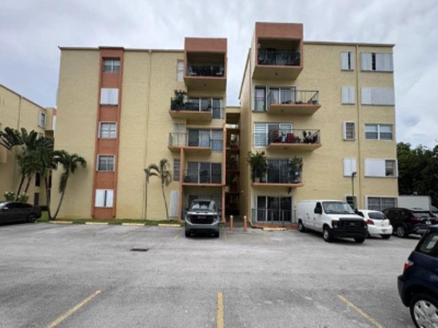 Condo for sale in Hialeah, Florida