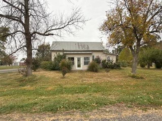 House for sale in Addieville, Illinois