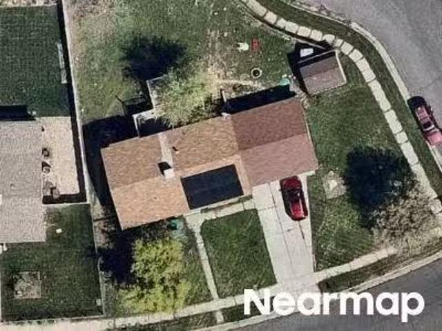 House for sale in Layton