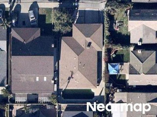 House for sale in Carson