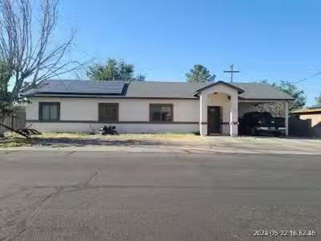 House for sale in Safford