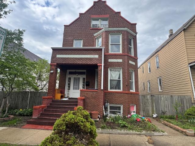 House for sale in Cicero, Illinois