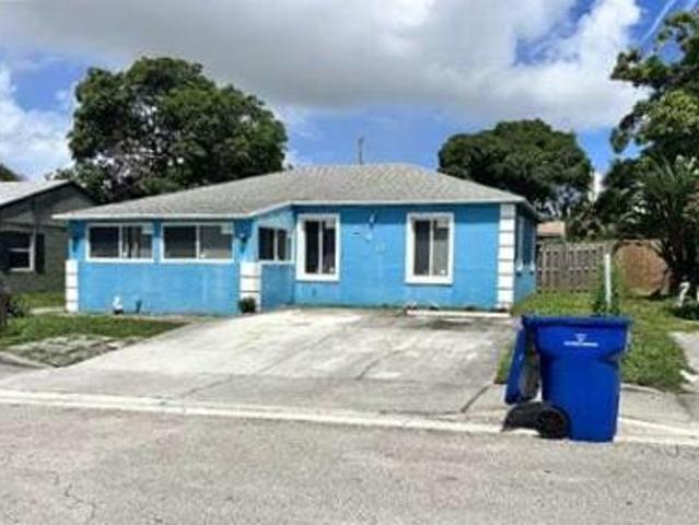 House for sale in Riviera Beach, Florida