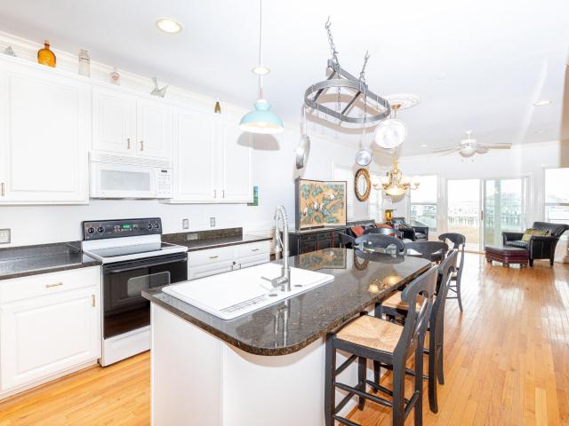 Townhouse for sale in Folly Beach, South Carolina