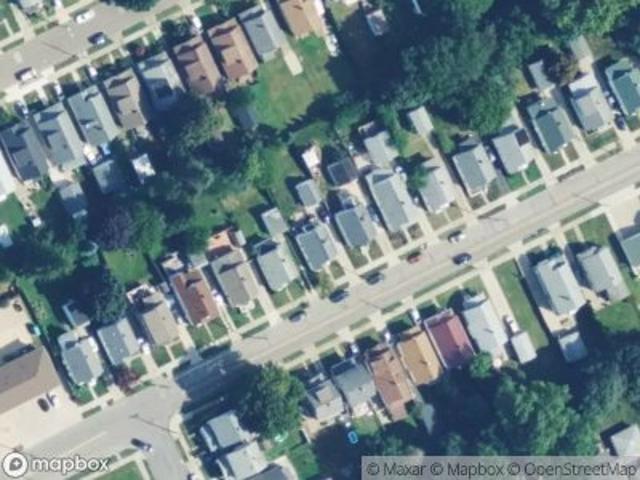 House for sale in Erie