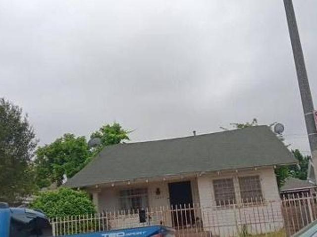 House for sale in Canoga Park, California