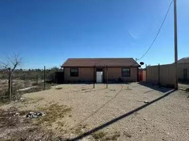 House for sale in Pecos