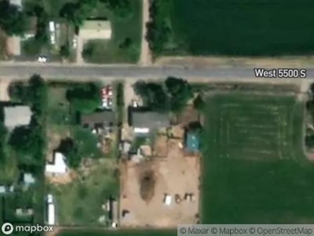 House for sale in Hooper