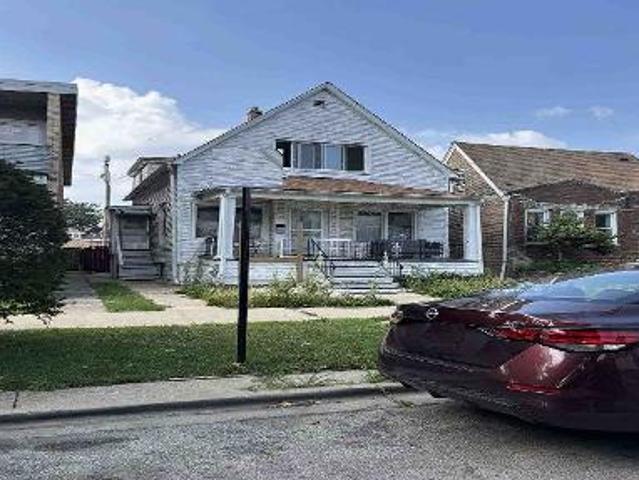 House for sale in Chicago, Illinois