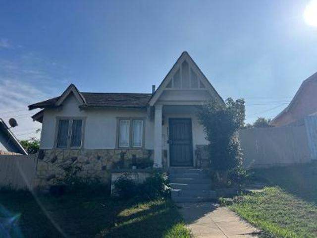 House for sale in Inglewood, California
