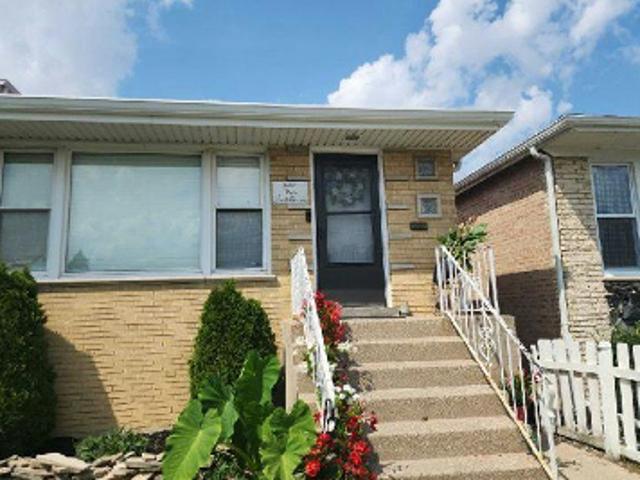 House for sale in West Lawn, Chicago