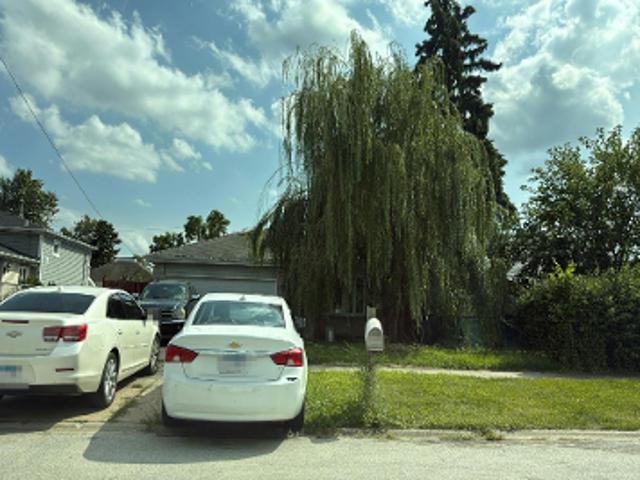 House for sale in Bedford Park, Illinois