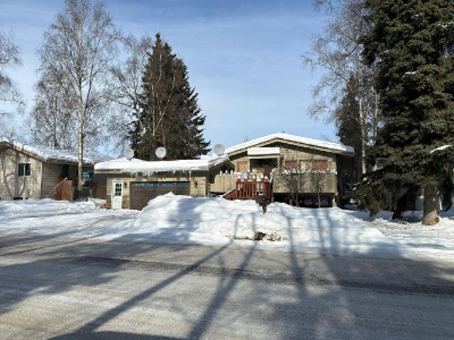 House for sale in Alaska