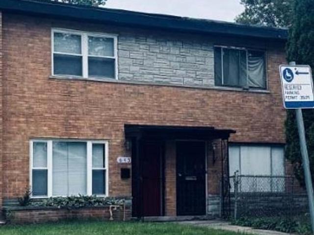 Townhouse for sale in Chicago Park, Illinois