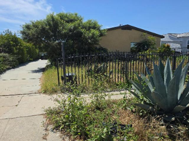 House for sale in Manchester Square, Los Angeles