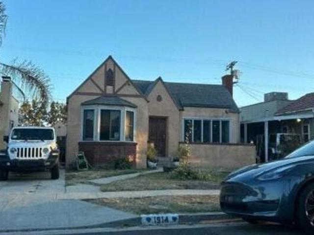 House for sale in Canoga Park, California