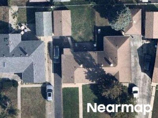 Townhouse for sale in Hometown, Illinois