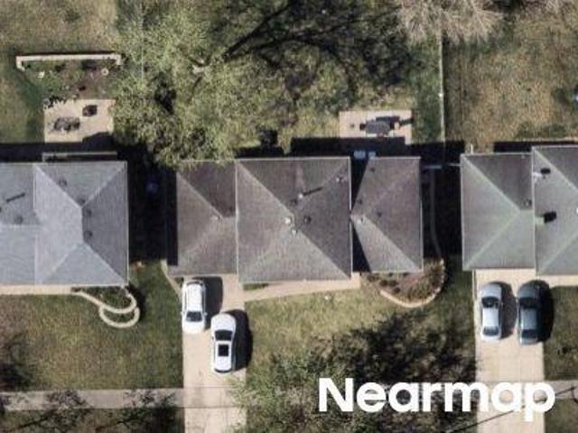 House for sale in Hickory Hills