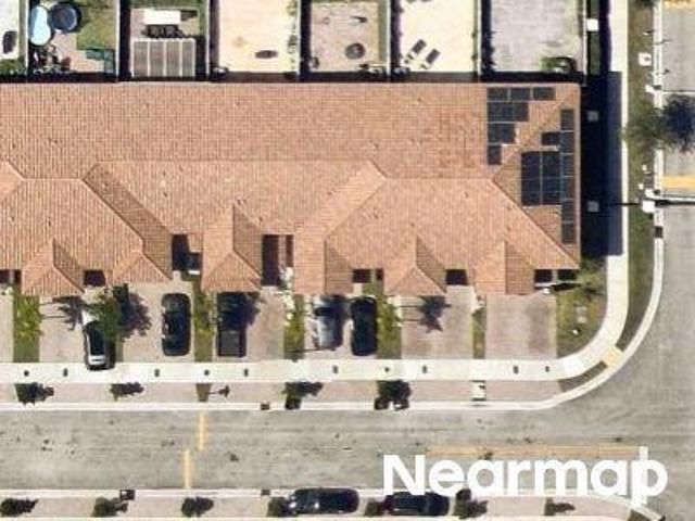 Townhouse for sale in Hialeah, Florida