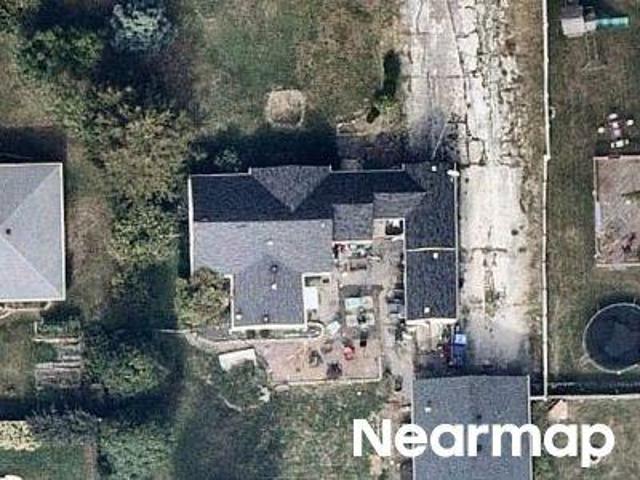 House for sale in Hickory Hills, Illinois