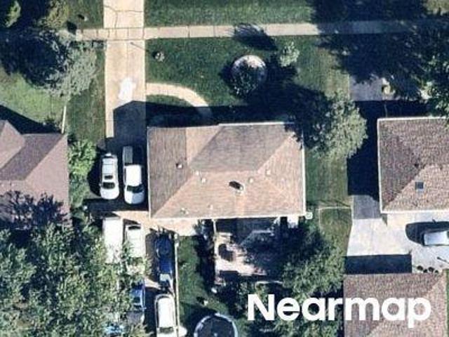 House for sale in Hickory Hills, Illinois