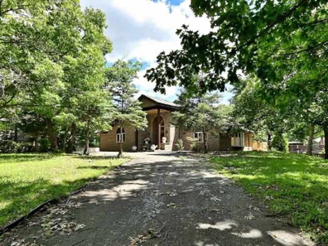 House for sale in Palos Hills, Illinois