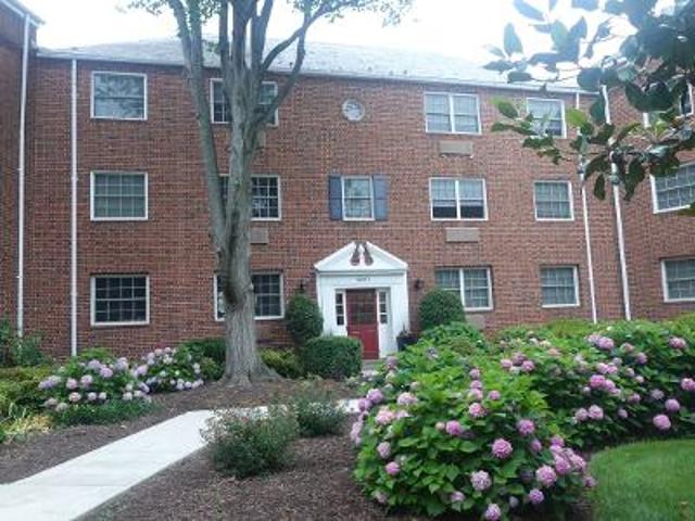Condo for sale in Alexandria