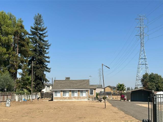 House for sale in Fresno, Fresno County
