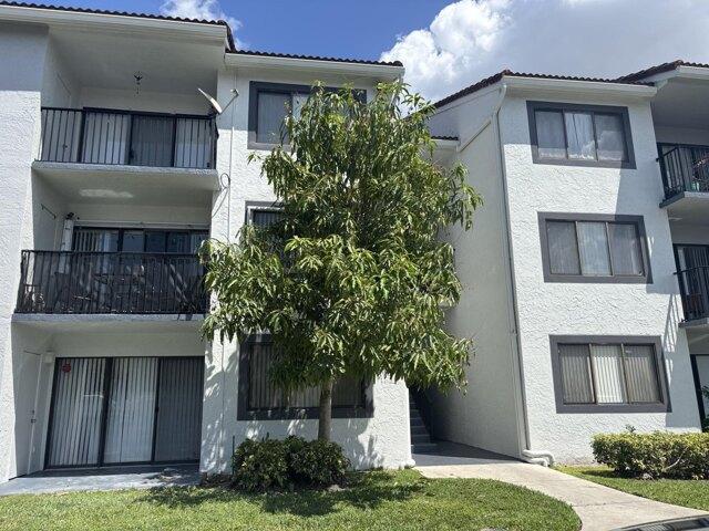 Condo for sale in Coral Springs