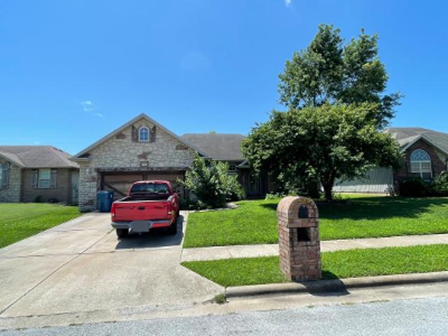House for sale in Nixa, Missouri