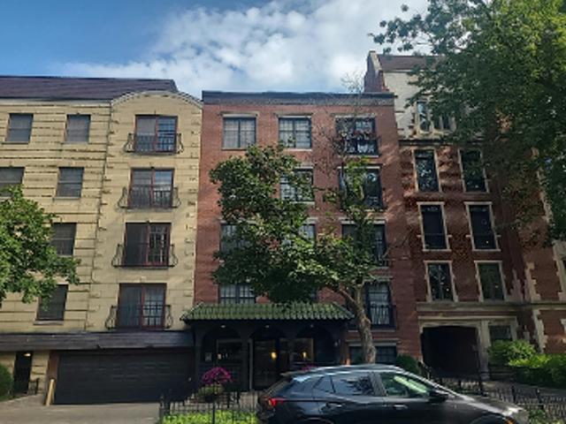 Condo for sale in Chicago Park, Illinois