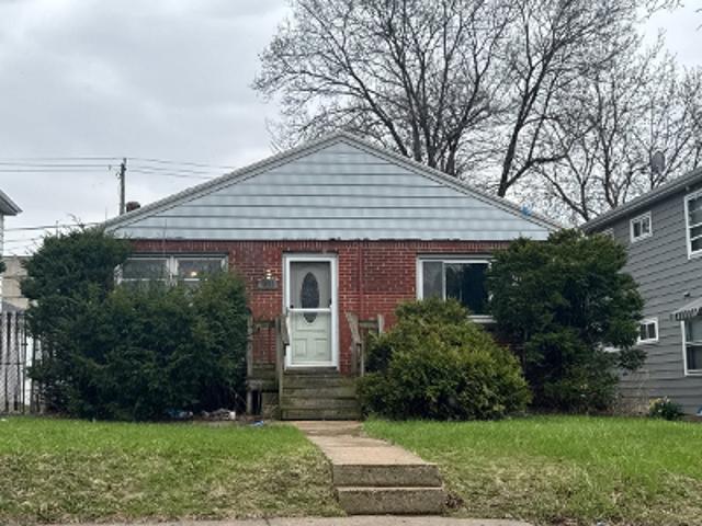 House for sale in Milwaukee, Wisconsin