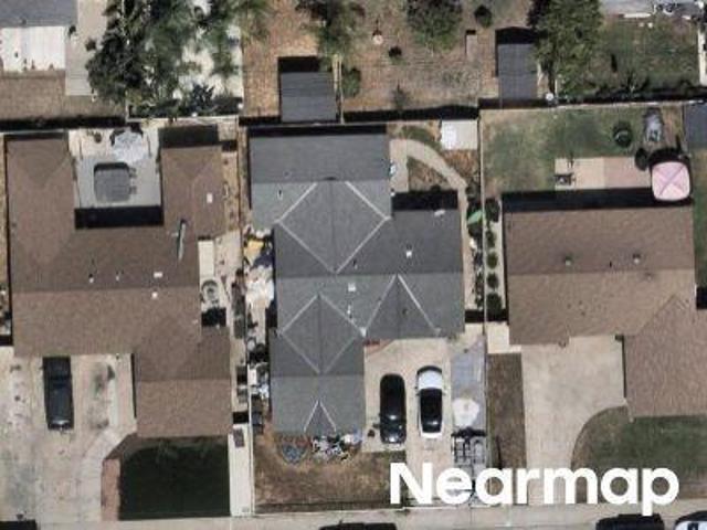 House for sale in Compton