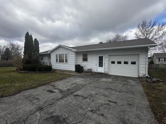 House for sale in Sheldon, Illinois